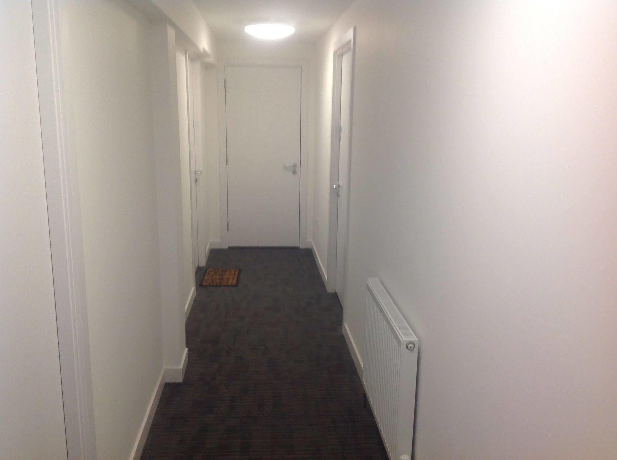 Aberdeen, Ferry Terminal Hotel 3*